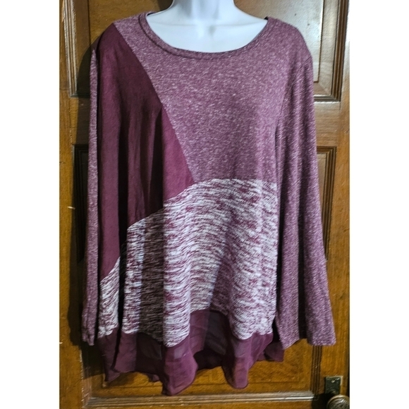 Signature Studio Tops - Signature Studio Mixed Fabric Top